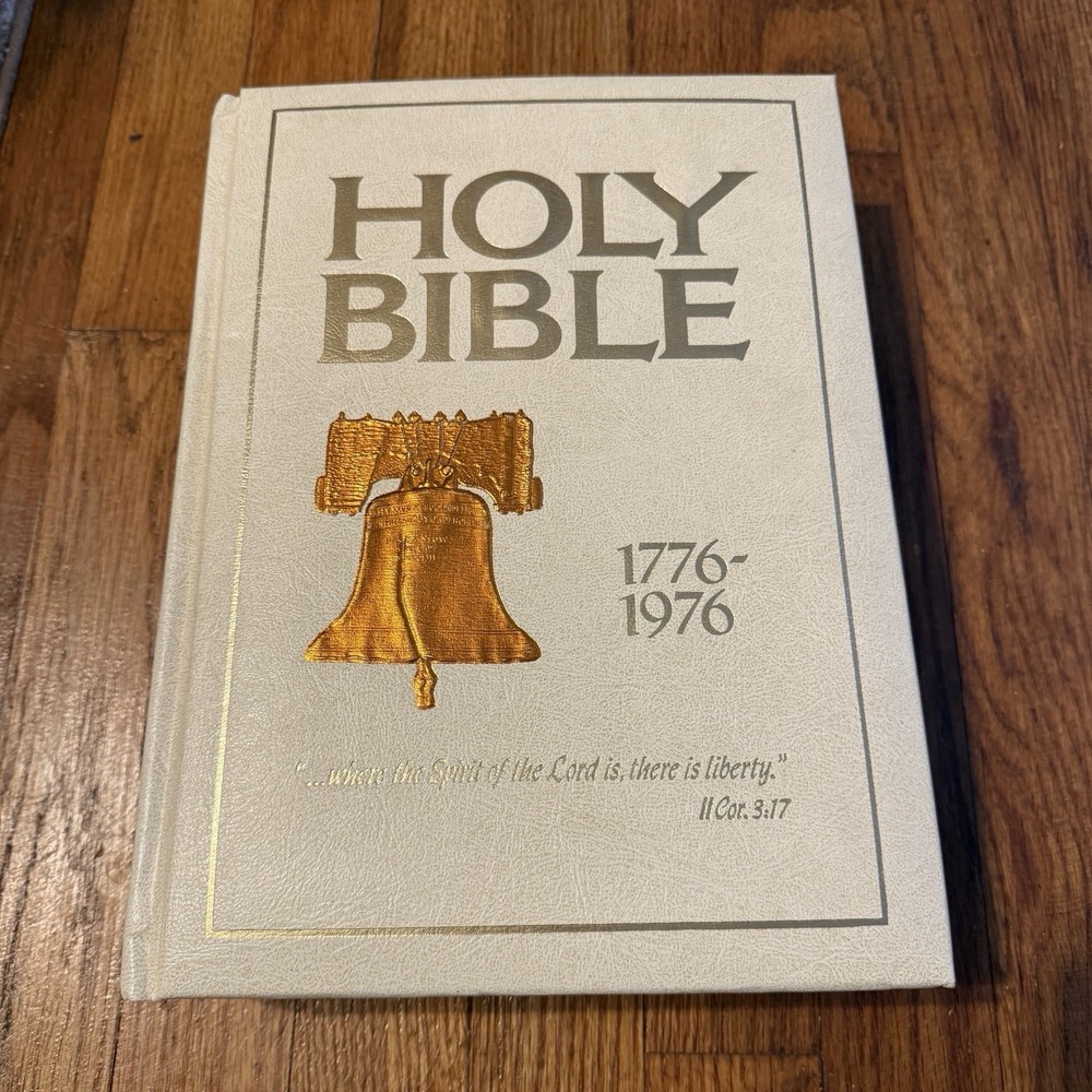 Vintage Holy Bible American Bicentennial Edition 1776-1976 King James Version‎